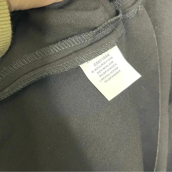 Elliatt Revolve Rapture Black Ruffle Trim V-Neck Dress Size Small NWT - Picture 4 of 8